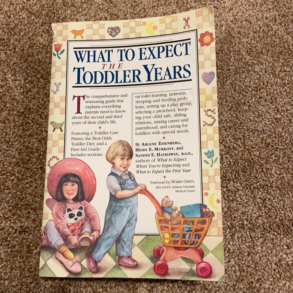 3/$15 books - What to Expect The Toddler Years Guide Book